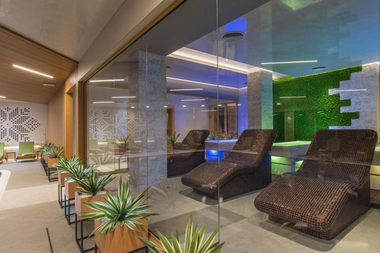 Wine & Spa Hotel Chukara Trjavna Buitenkant foto