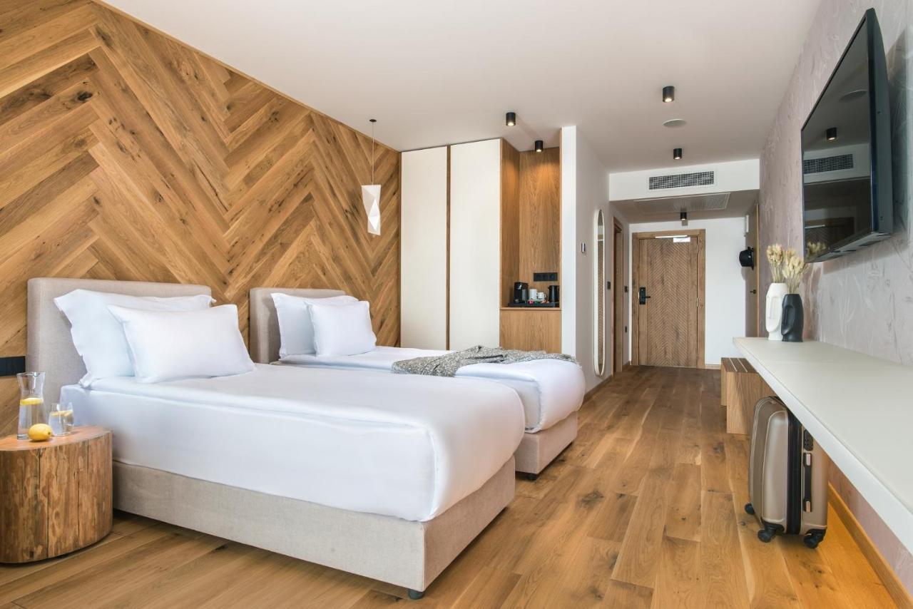 Wine & Spa Hotel Chukara Trjavna Buitenkant foto