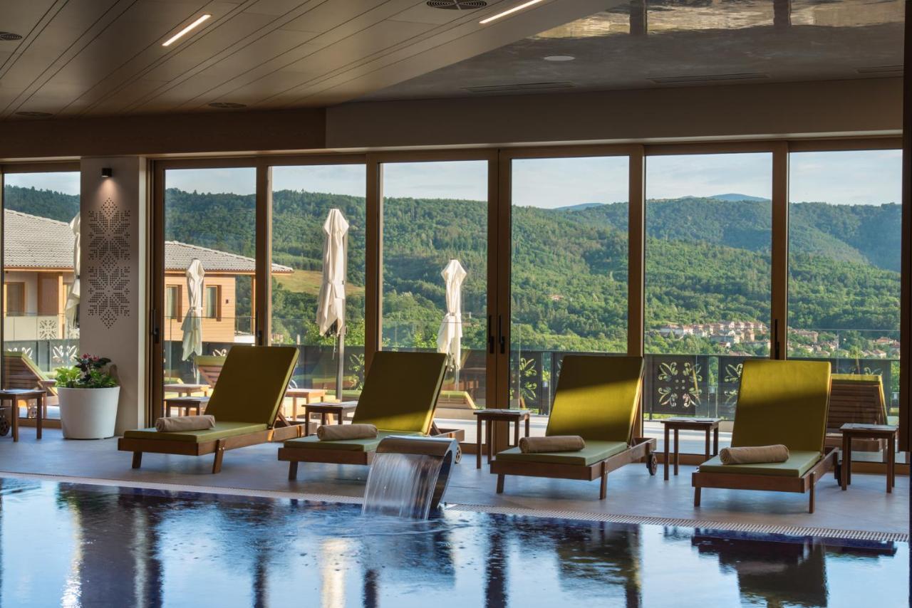 Wine & Spa Hotel Chukara Trjavna Buitenkant foto