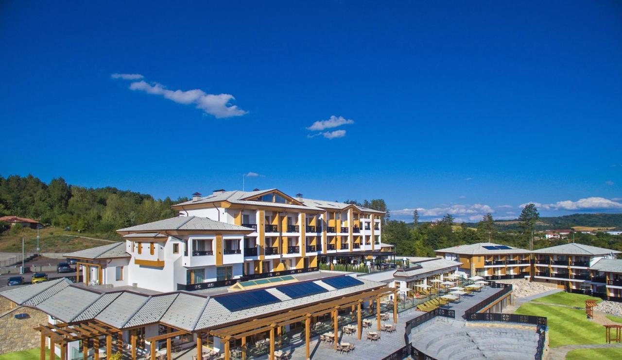 Wine & Spa Hotel Chukara Trjavna Buitenkant foto